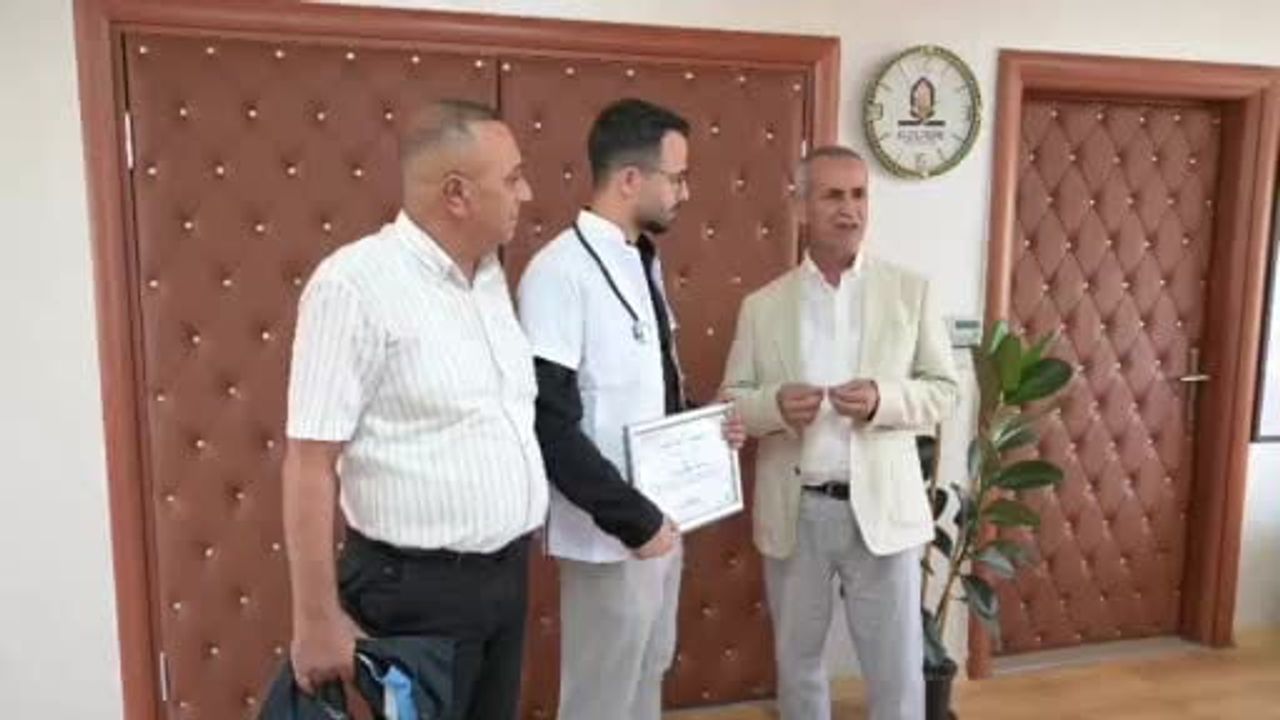 zabıtadan doktorluğa: kızıltepeli memurun azimle ulaşımı