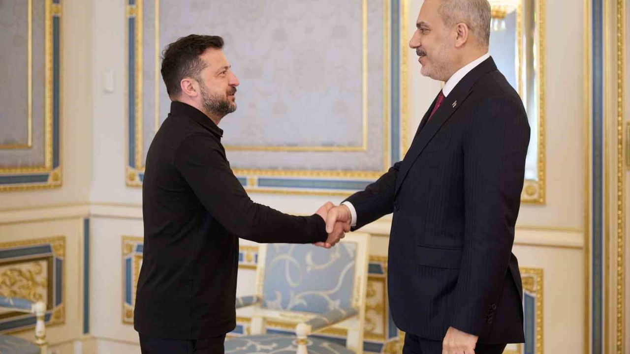 Zelenskiy, Türkiye ve Hakan Fidan'a barış çabaları için teşekkür etti