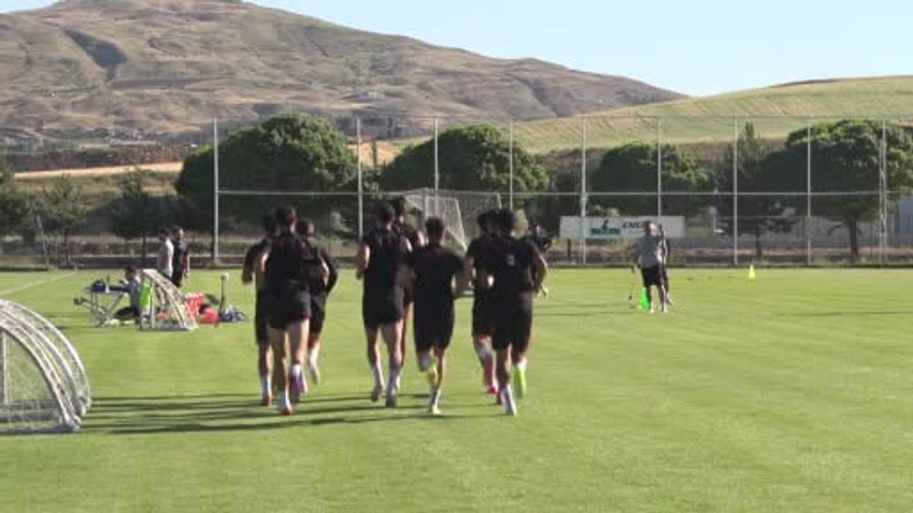 Ziya Erdal: Sivasspor’u hak ettiği yere taşıyacağız