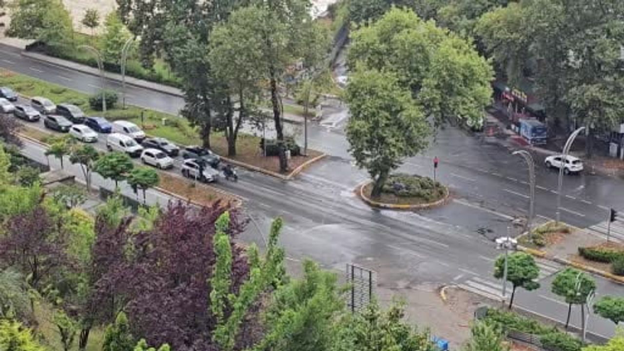 Zonguldak'ta ani 9 derecelik düşüşle denize girişler iki gün yasaklandı