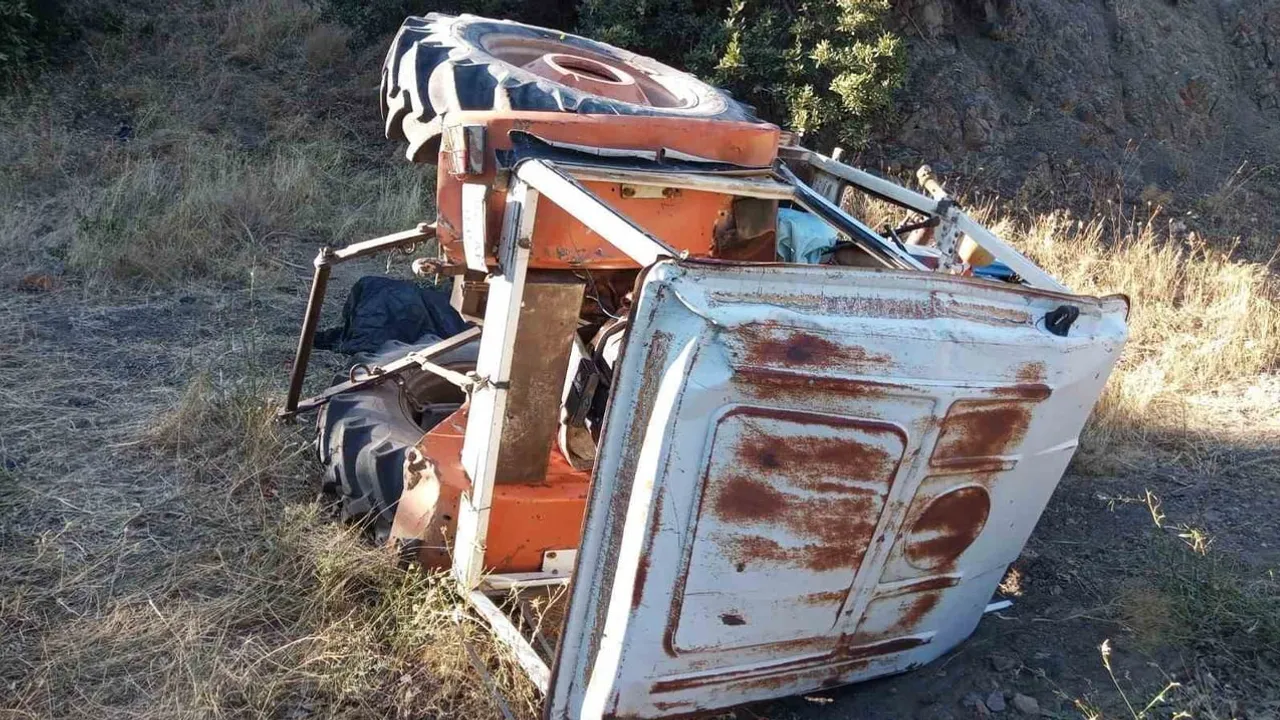 Abacı köyünde traktör altında kalan 67 yaşındaki sürücü hayatını kaybetti
