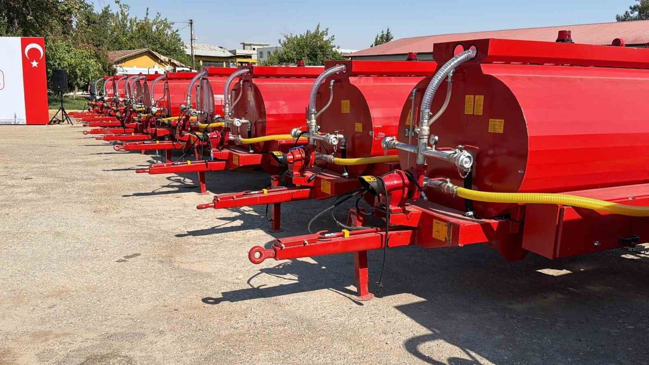 Adıyaman'da alevlere ilk anda müdahale edecek 36 traktör arkası su tankeri