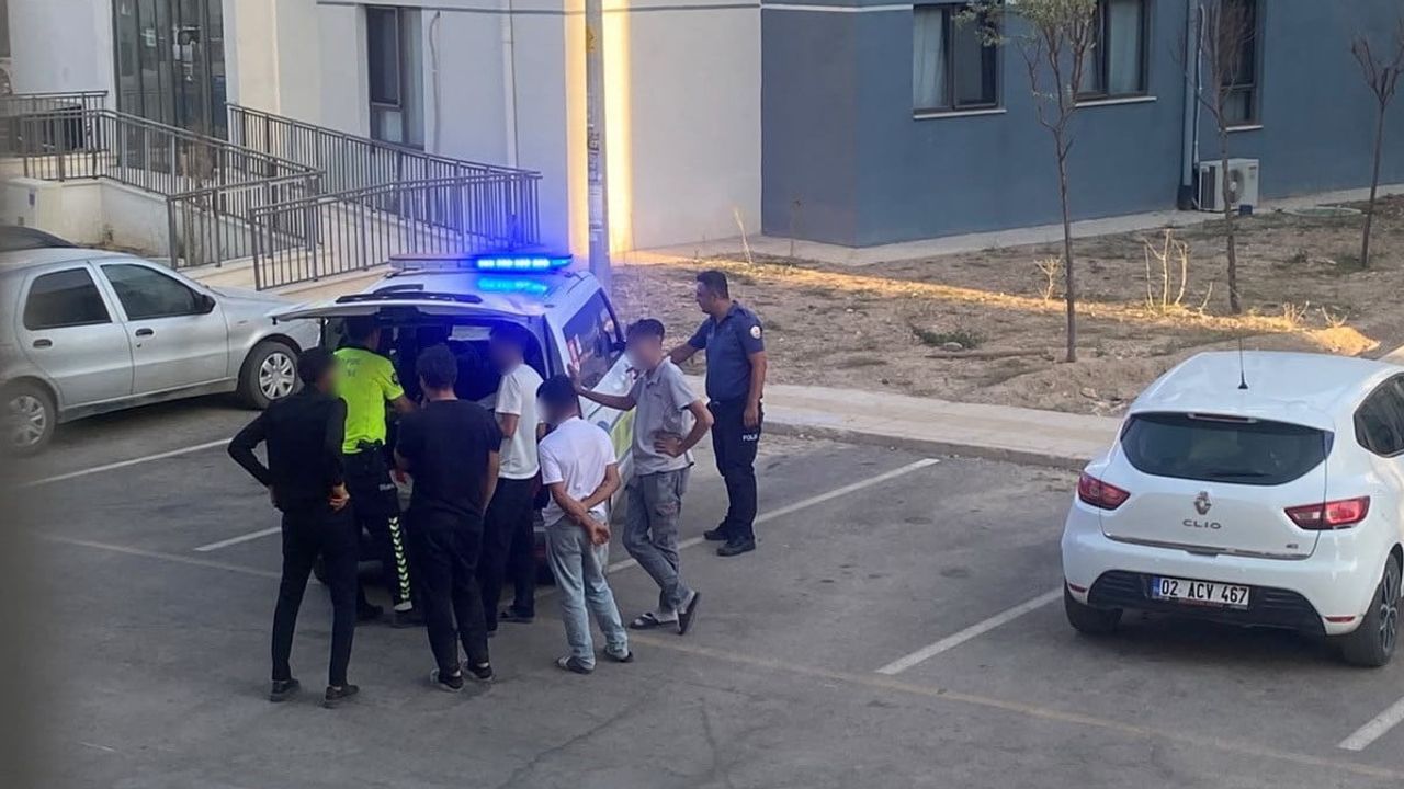 Adıyaman'da dur ikazına uymayan ehliyetsize 180 bin lira ceza