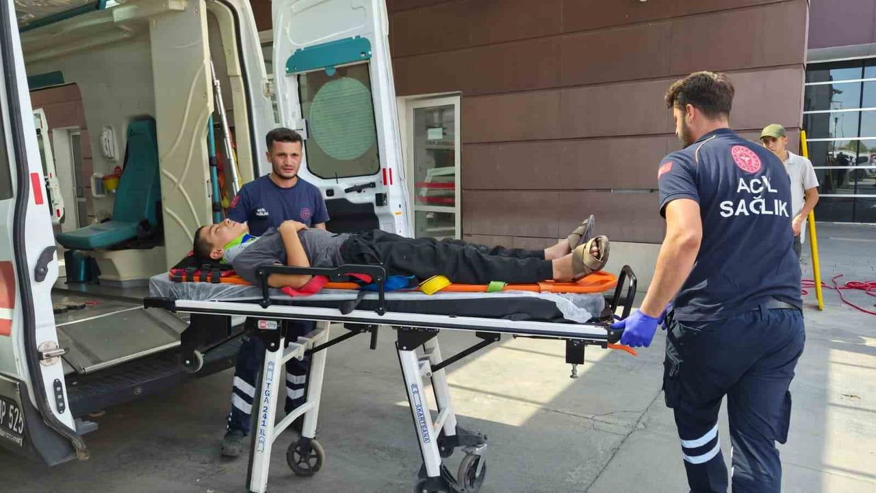 Adıyaman'da elektrikli ve pedallı bisiklet çarpıştı: iki yaralı