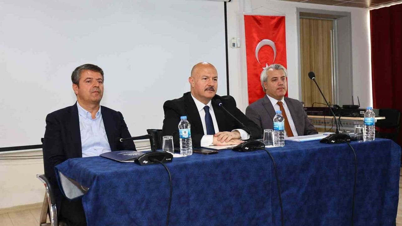 Adıyaman'da 'halk ve güvenlik' toplantılarıyla mahalle sorunları yerinde ele alınıyor