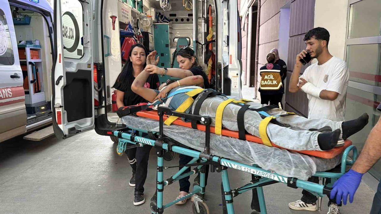 Adıyaman'da İndere TOKİ yolunda motosiklet kazası: iki yaralı