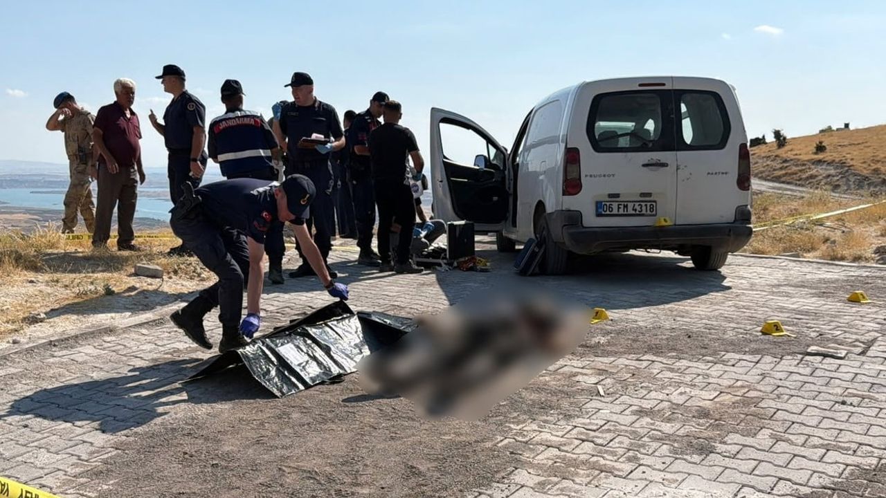 Adıyaman'da türbe yakınında mezarlık kenarında silahla vurulmuş ceset: kimliği belirlendi