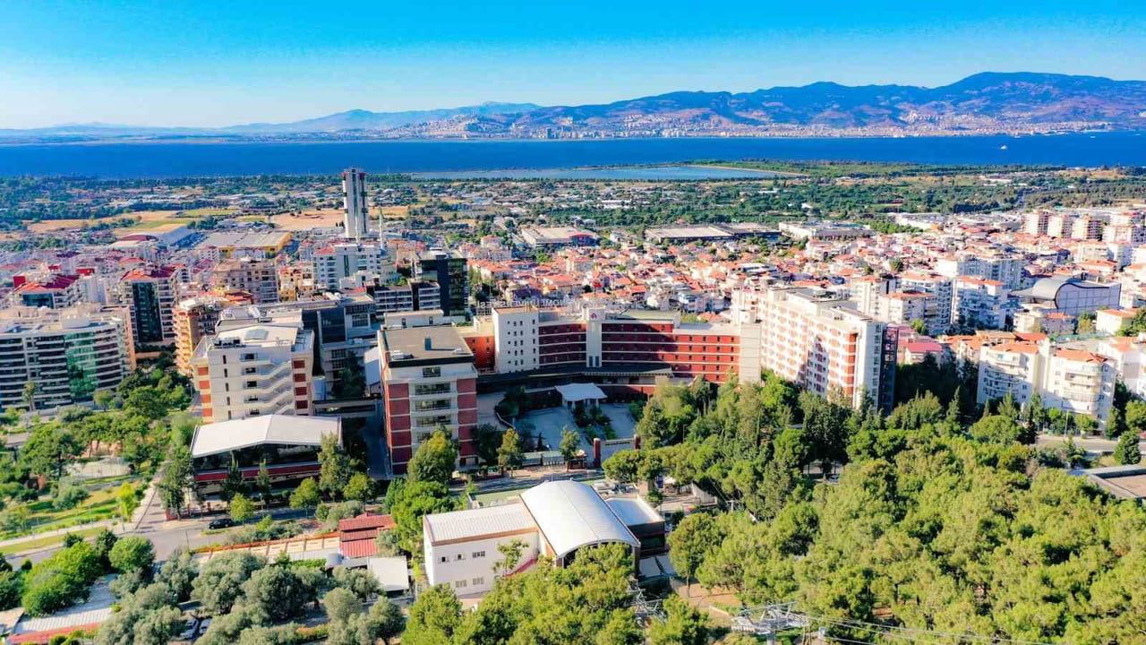 Afet iletişiminde saha odaklı İzmir modeli: sanal gerçeklik, yedek ağlar ve kurumsal iş birliği
