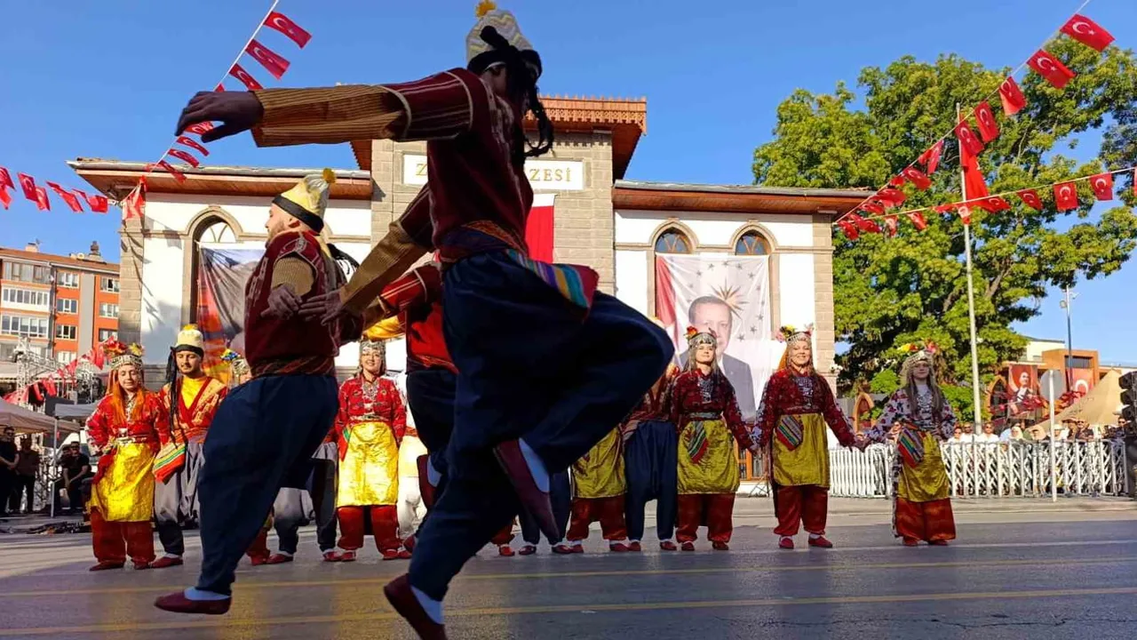 Afyonkarahisar 104. kurtuluş yıl dönümünü törenle andı