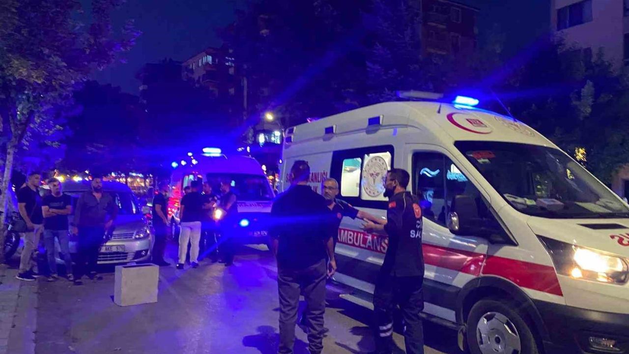 Afyonkarahisar'da balkondan düşen 2 yaşındaki çocuk hastaneye kaldırıldı