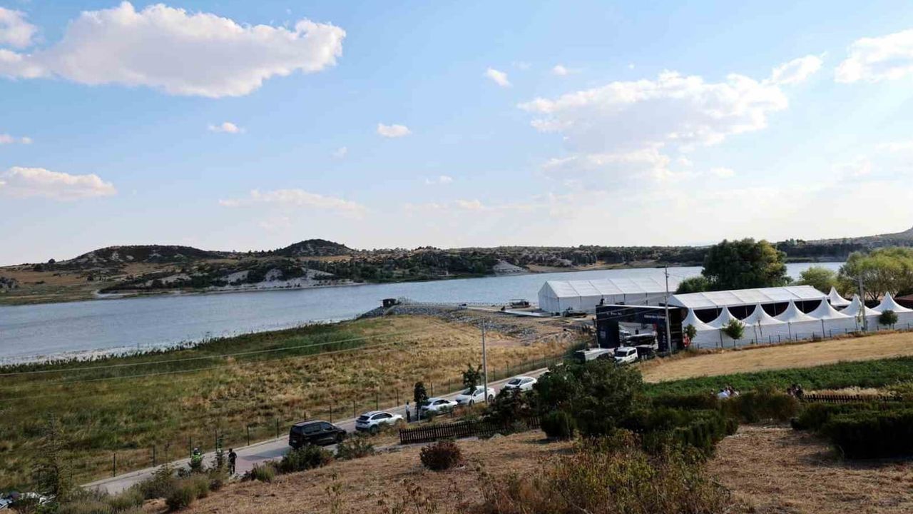 Afyonkarahisar gökyüzüne bakıyor: TÜBİTAK Emre Gölü'nde gözlem etkinliği