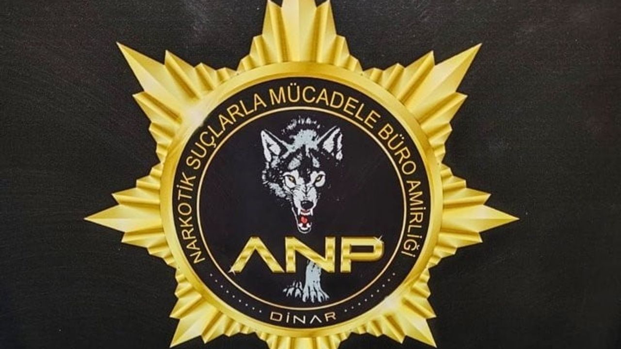Afyonkarahisar uygulamasında otomobilde uyuşturucu, sentetik hap ve nakit para ele geçirildi