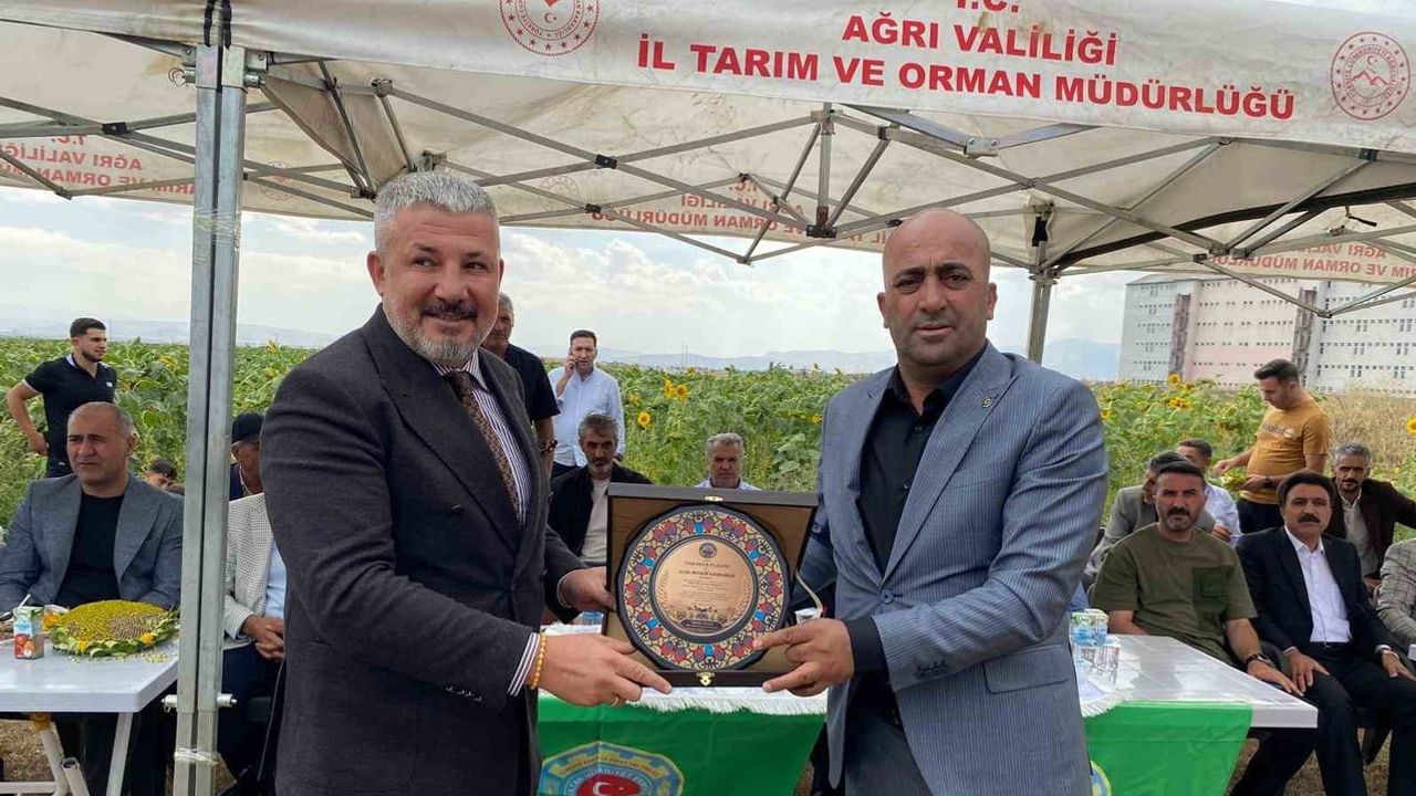Ağrı’da zirai dronla ilaçlamada hız ve tasarruf hedefleniyor