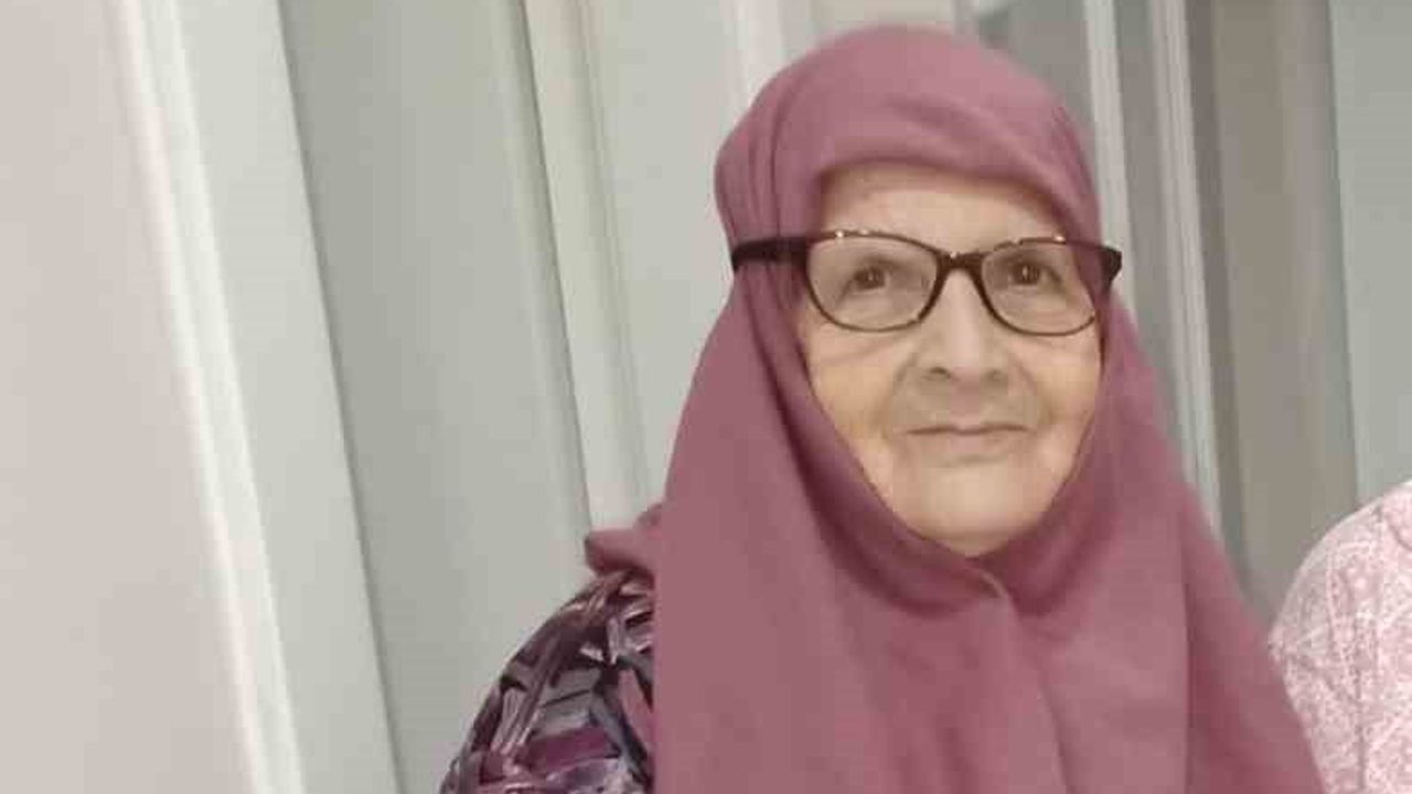 Ailesinin endişelendirdiği 72 yaşındaki alzaymır hastası Bursa Şehir Hastanesi bahçesinde bulundu