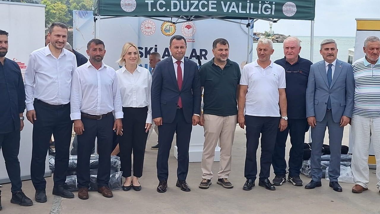 akçakoca'da balıkçılara 300 ağ ve barınak yatırımı desteği