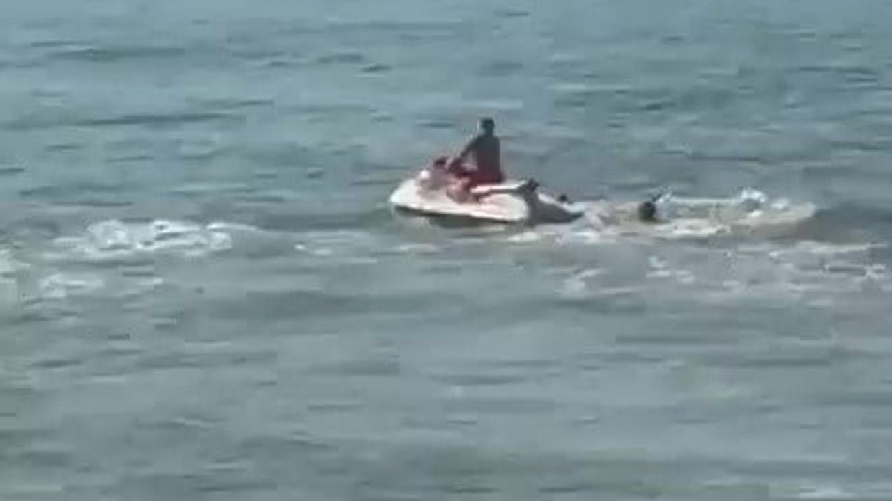 Akçakoca Karaburun plajı'nda jet-ski ile 3 kişi kurtarıldı