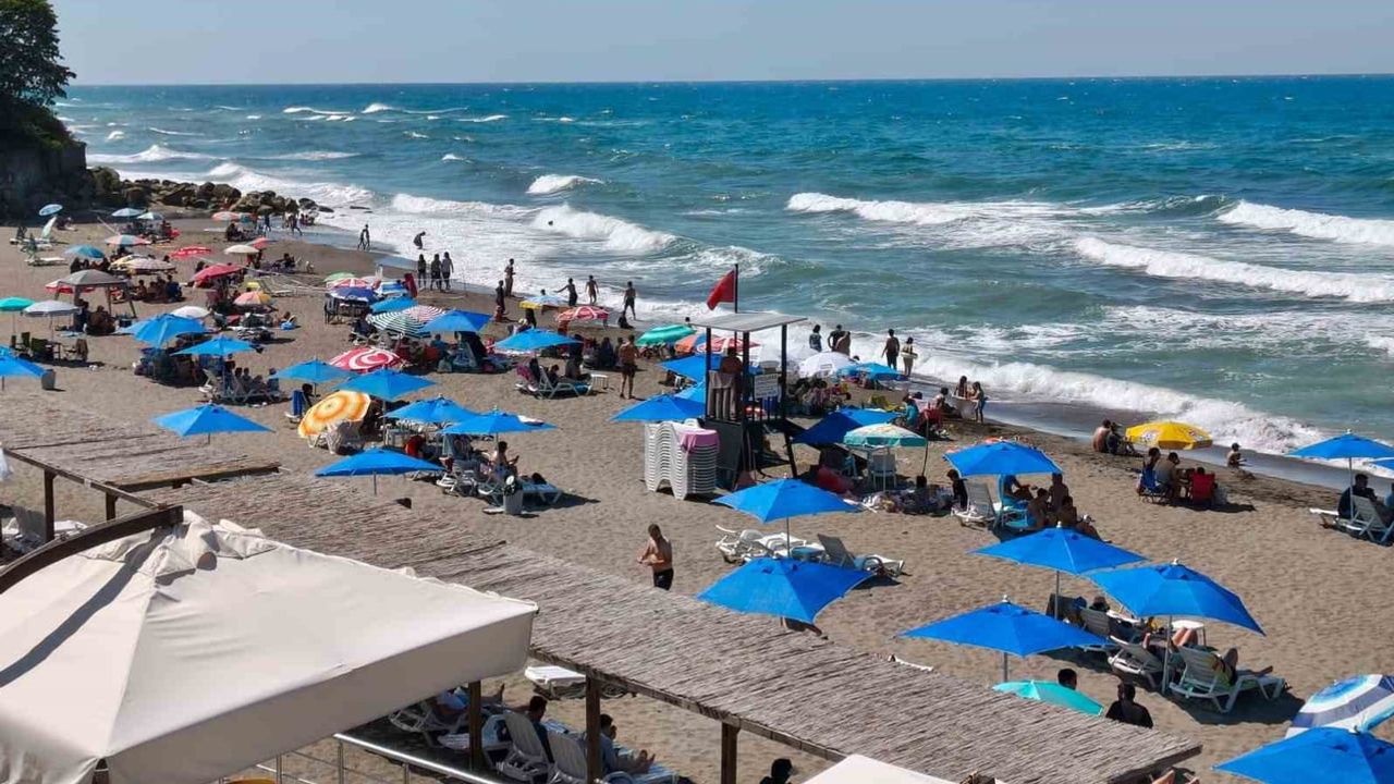 Akçakoca sahillerinde kısa süreli yüzme yasağı