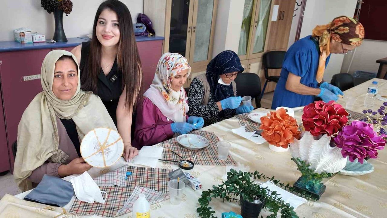 Akdeniz'de kadınlar kintsugi ile yaralarını sanatla onarıyor