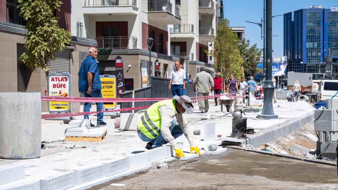 Akpınar'da modern dönüşüm tamamlanıyor: Malatya'nın ticaret aksı finale hazırlanıyor
