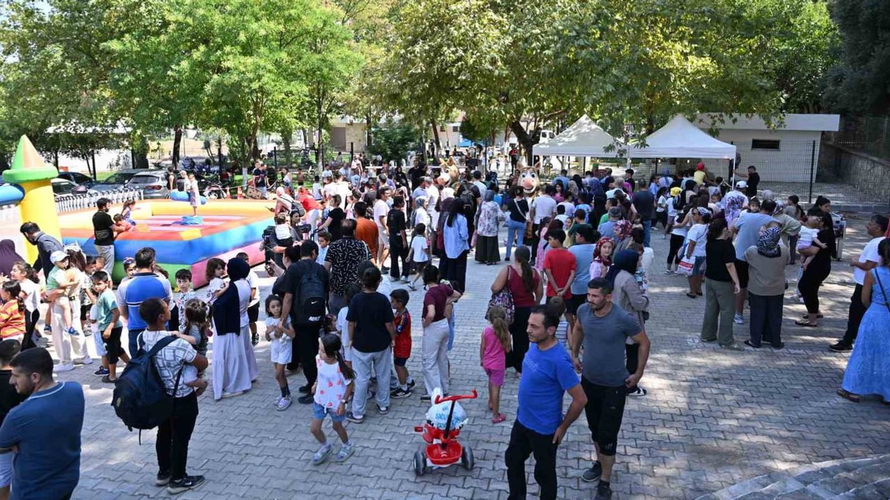 Akpınar mesire alanında şenlik: çocuklar oyunlarla eğlendi, konserle sona erdi