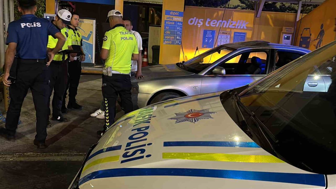 Aksaray'da takip sonucu yakalanan sürücü 2.37 promille tespit edilip ehliyetine el konuldu