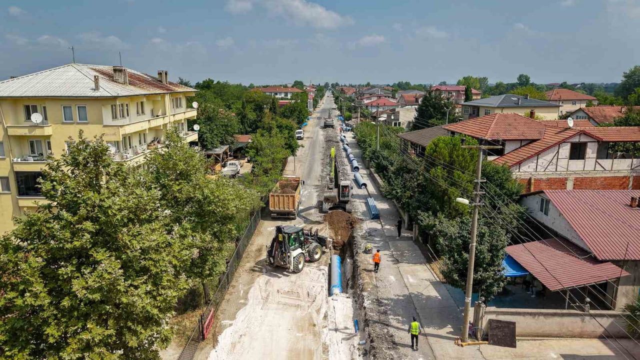 Akyazı'nın su geleceği 1 milyar liralık hat yatırımıyla güvenceye alınıyor
