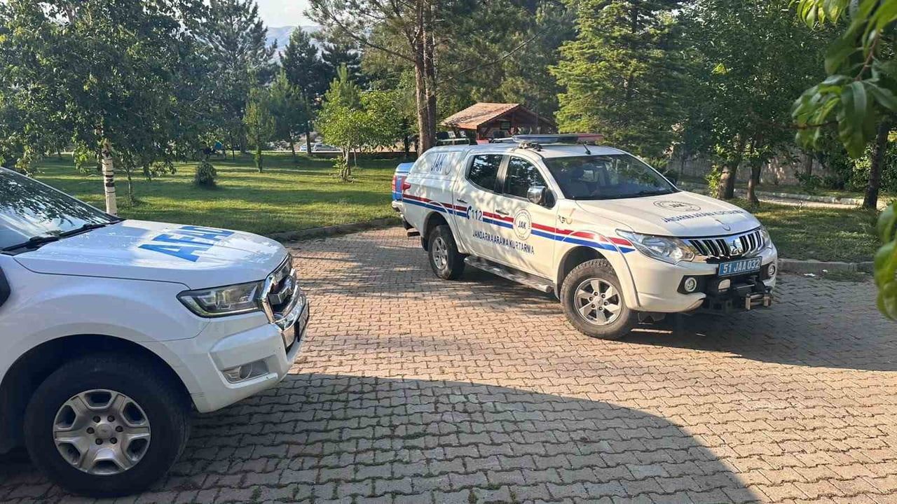 Aladağlar’da tırmanış kazası: ingiliz dağcı helikopterle tahliye edildi