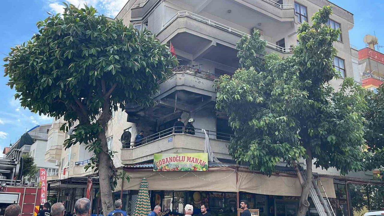 Alanya'da daire yangını: üç çocuğun dumandan etkilendiği ev kullanılamaz hale geldi