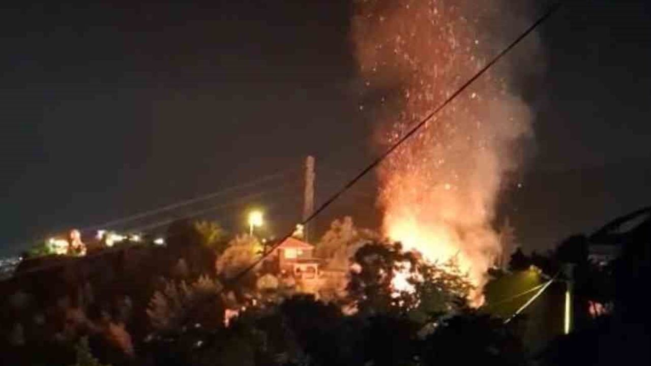 Alanya Tepe Mahallesi'nde sazlık yangını kısa sürede kontrol altına alındı