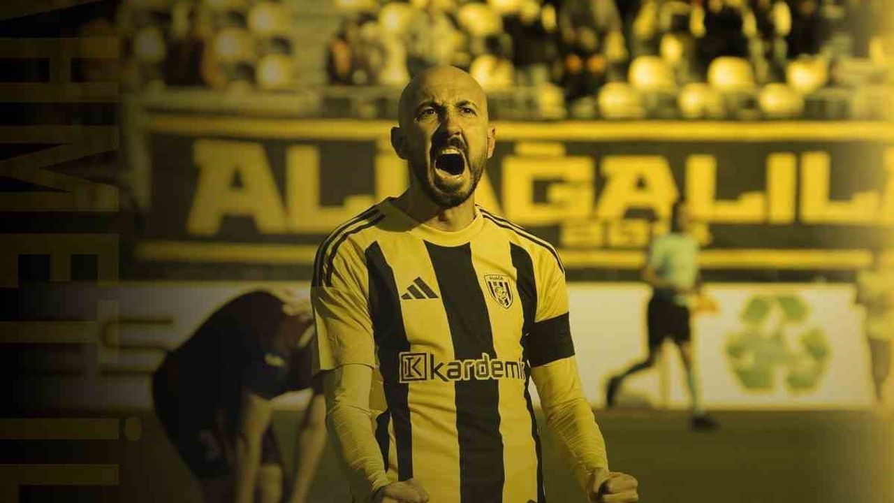 Aliağa'da genç sol bek geldi, tecrübeli forvetle yollar ayrıldı