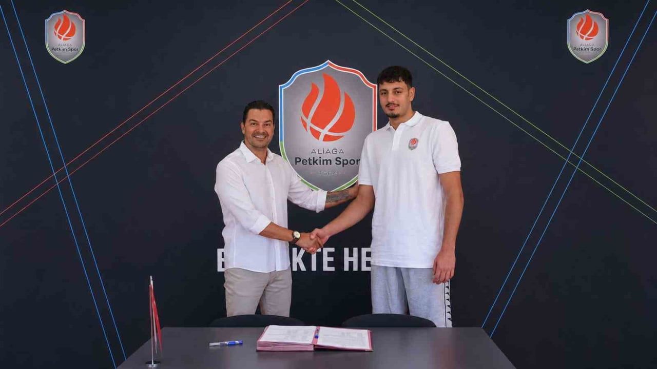 Aliağa Petkimspor geleceğe yatırım: 2007 doğumlu pivotla 3 yıllık imza