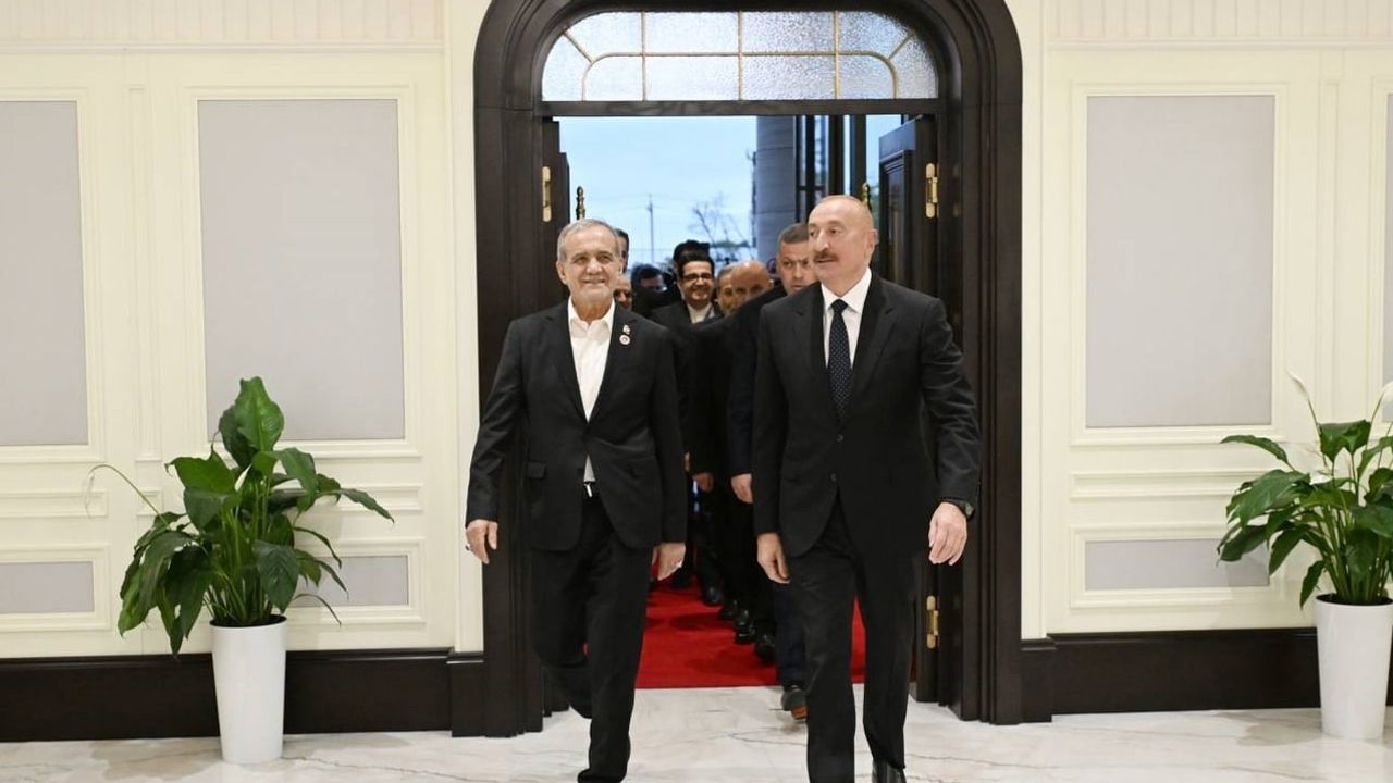 Aliyev ve Pezeşkiyan Bişkek'te bölgesel iş birliğini görüştü