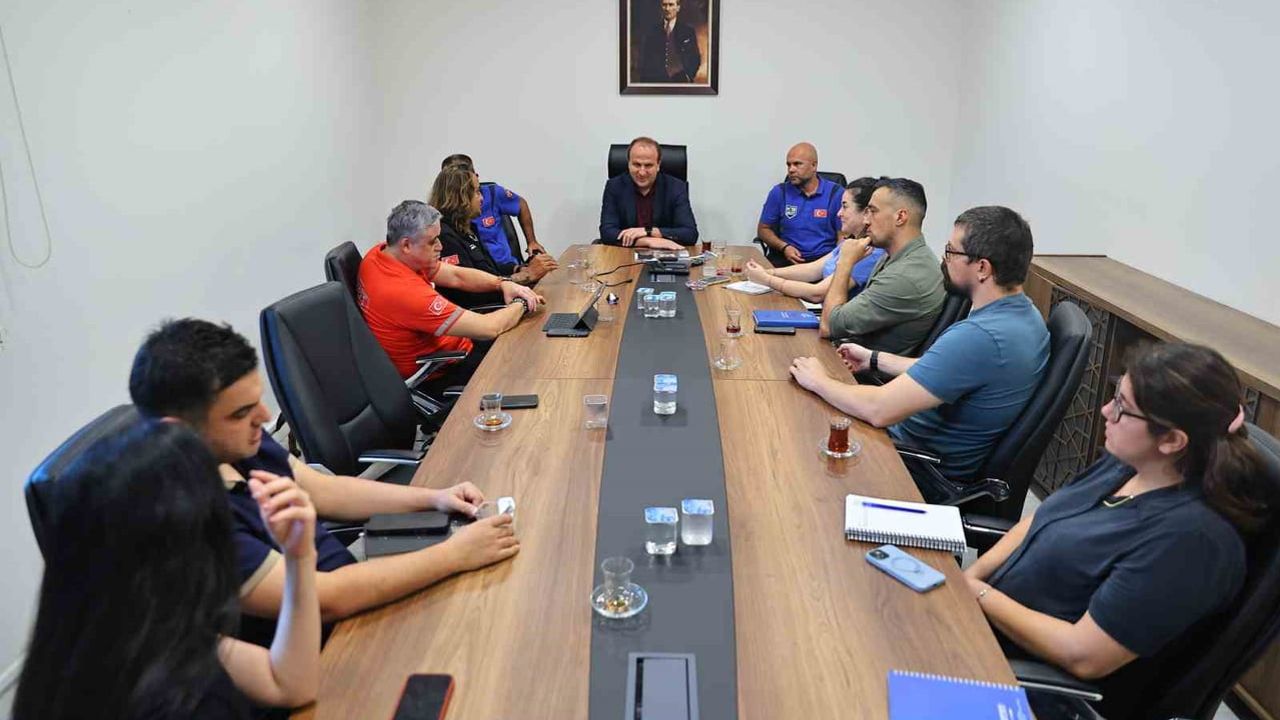 Antalya’da arama kurtarma kapasitesi köpeklerle güçlendiriliyor