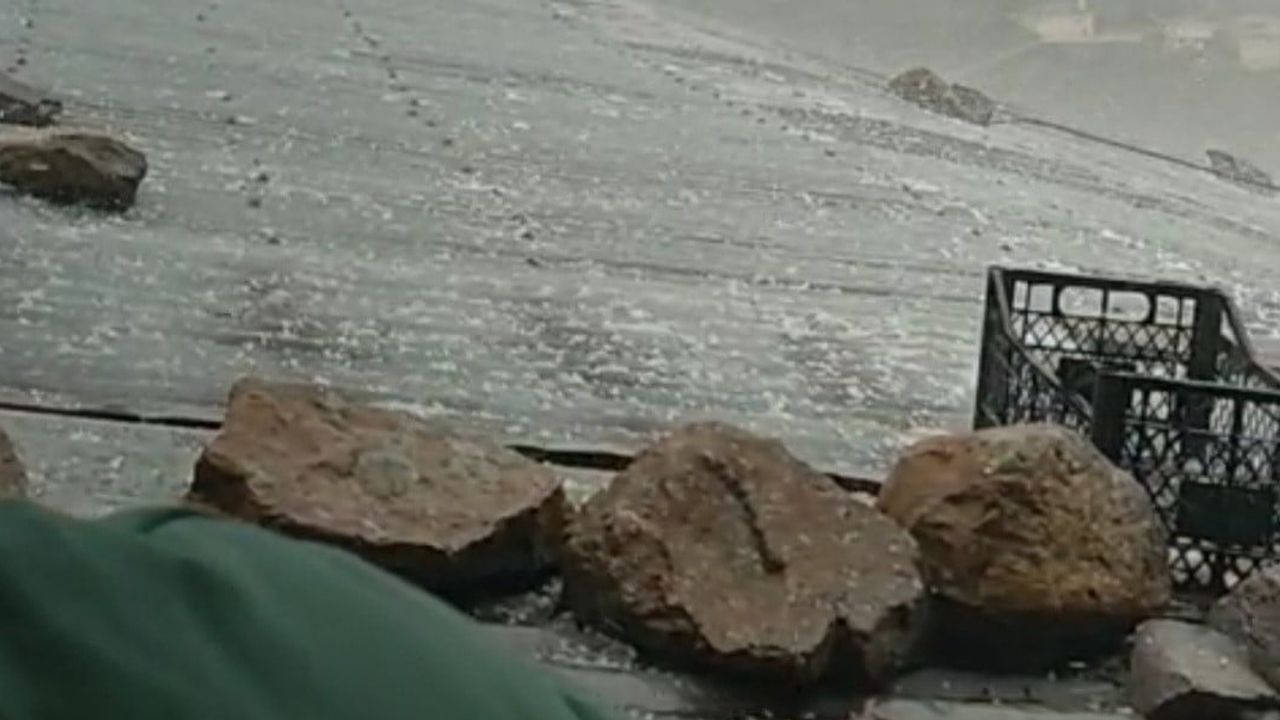 Anzer yaylası'nda beklenmedik dolu yağışı