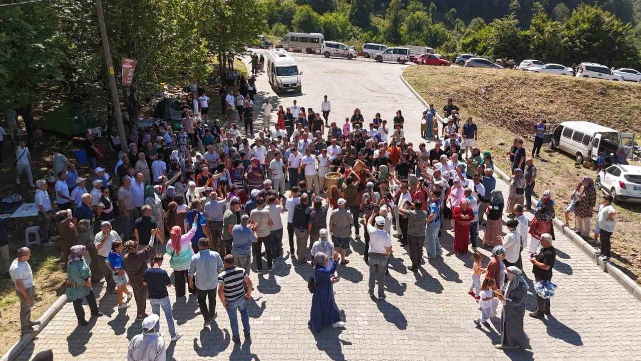 Atakum'da fındık festivalinde kültür, müzik ve el emeği buluşması