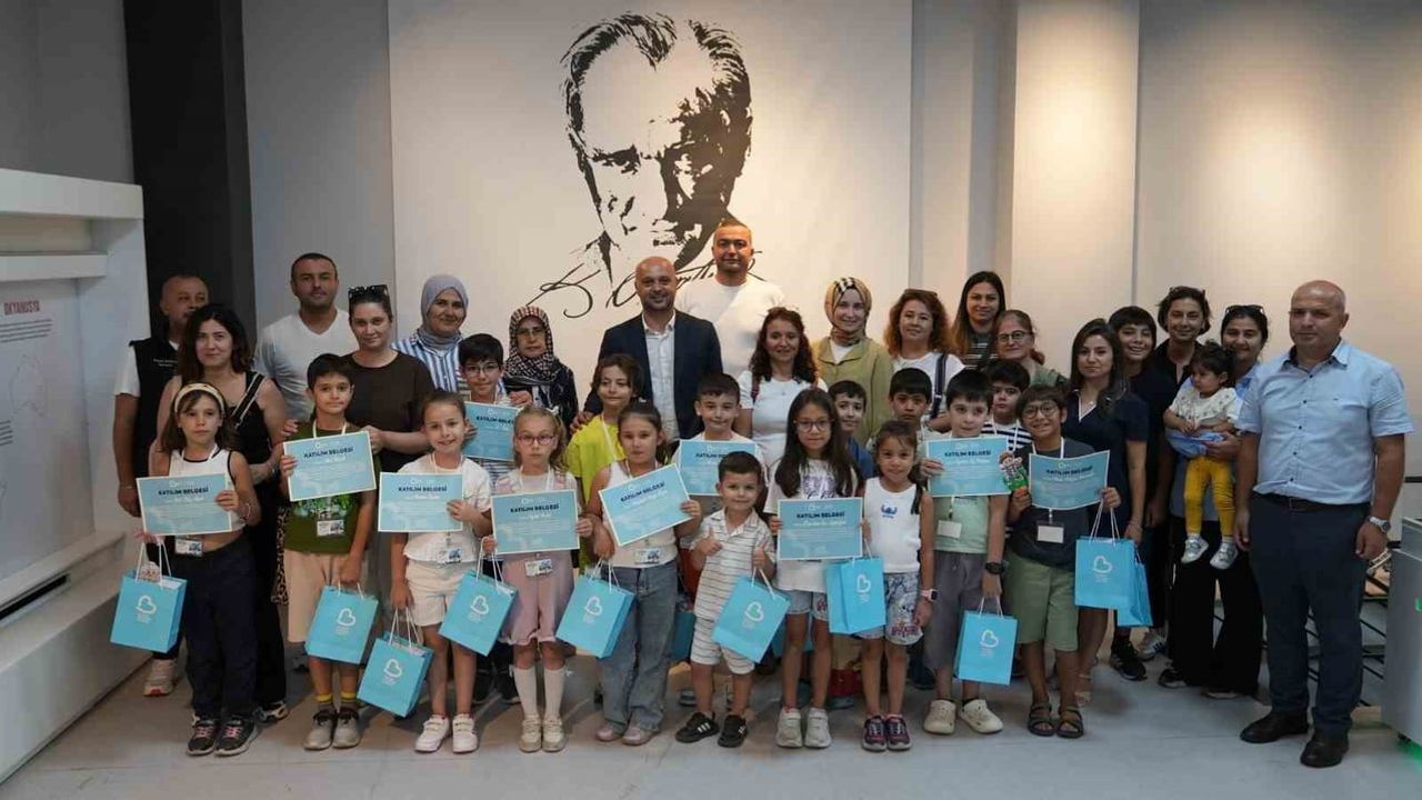 Atıklardan tasarıma: Balıkesir'de çocuklar çevre bilimiyle buluştu