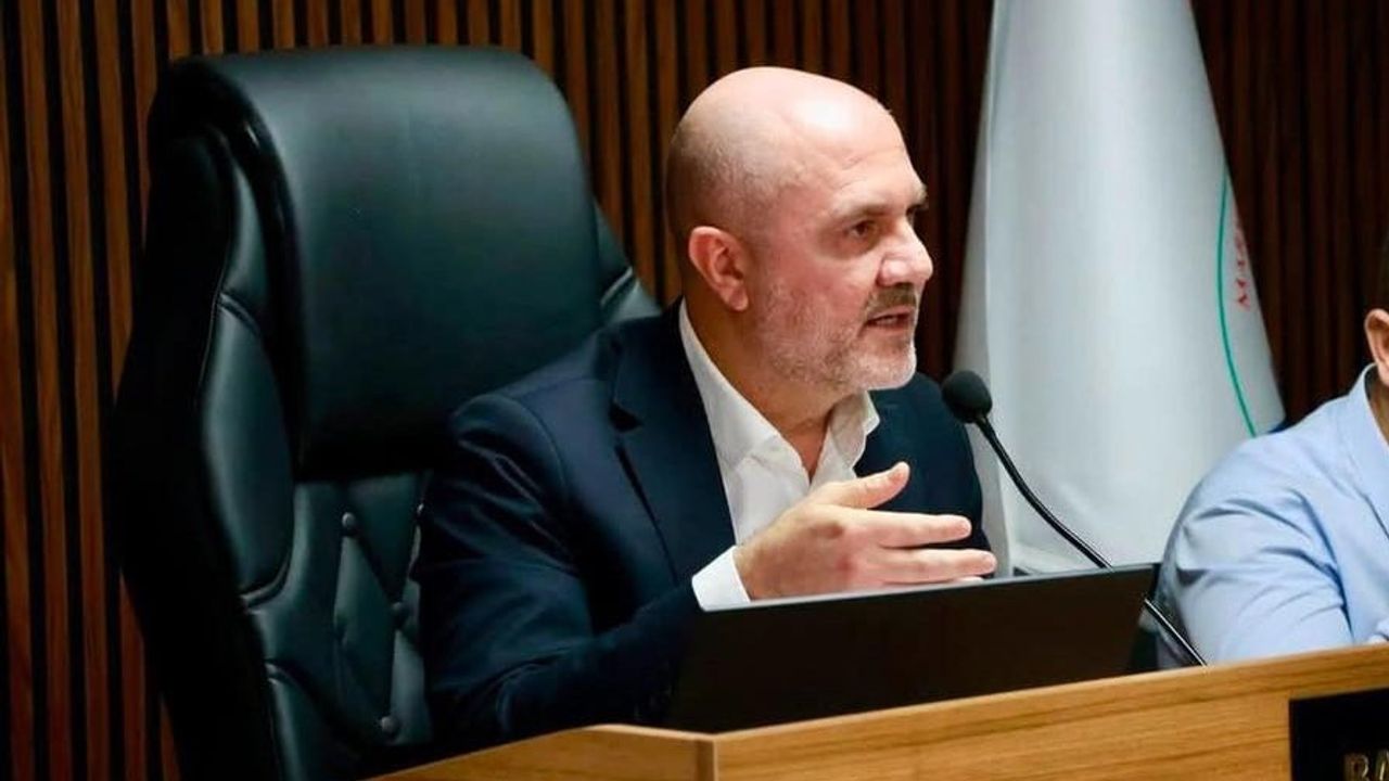 Avşa'da temizlik tartışması büyüyor: Aydın Dinçer'in sözleri tepki çekti