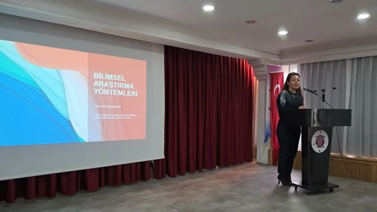 Aydın'da liseliler gelecek teknolojileri ve kültürel mirası projelerle sempozyumda buluştu