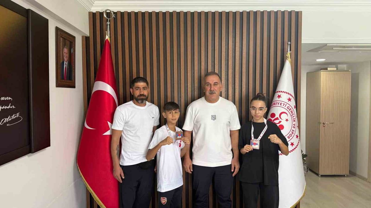 Aydınlı genç boksörlerden Türkiye şampiyonasında üç madalya