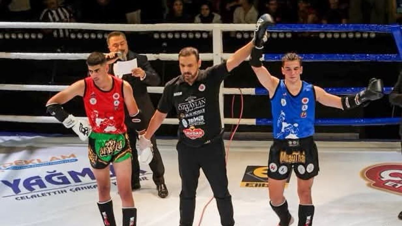 Aydınlı muaythai sporcuları Afyon'dan madalyalarla döndü