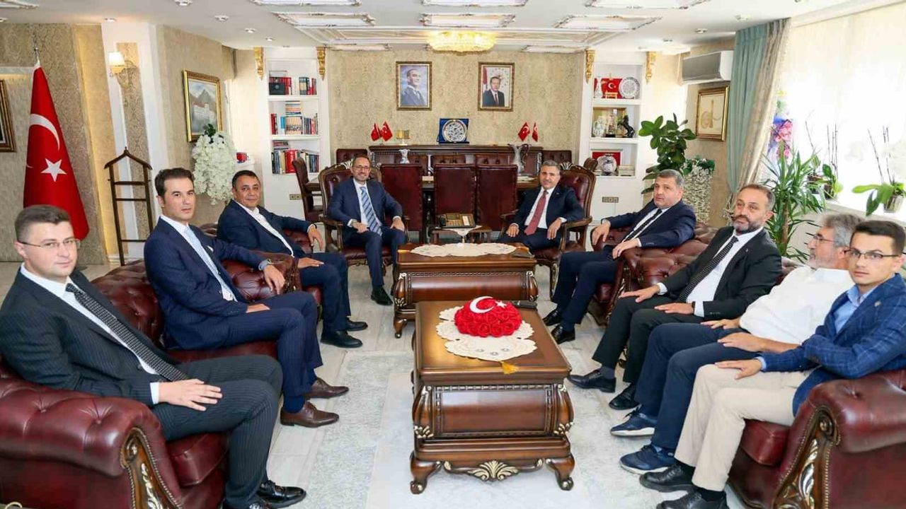 Ayyıldız Gümüşhane'de terörle mücadele ve adli hizmetleri konuştu