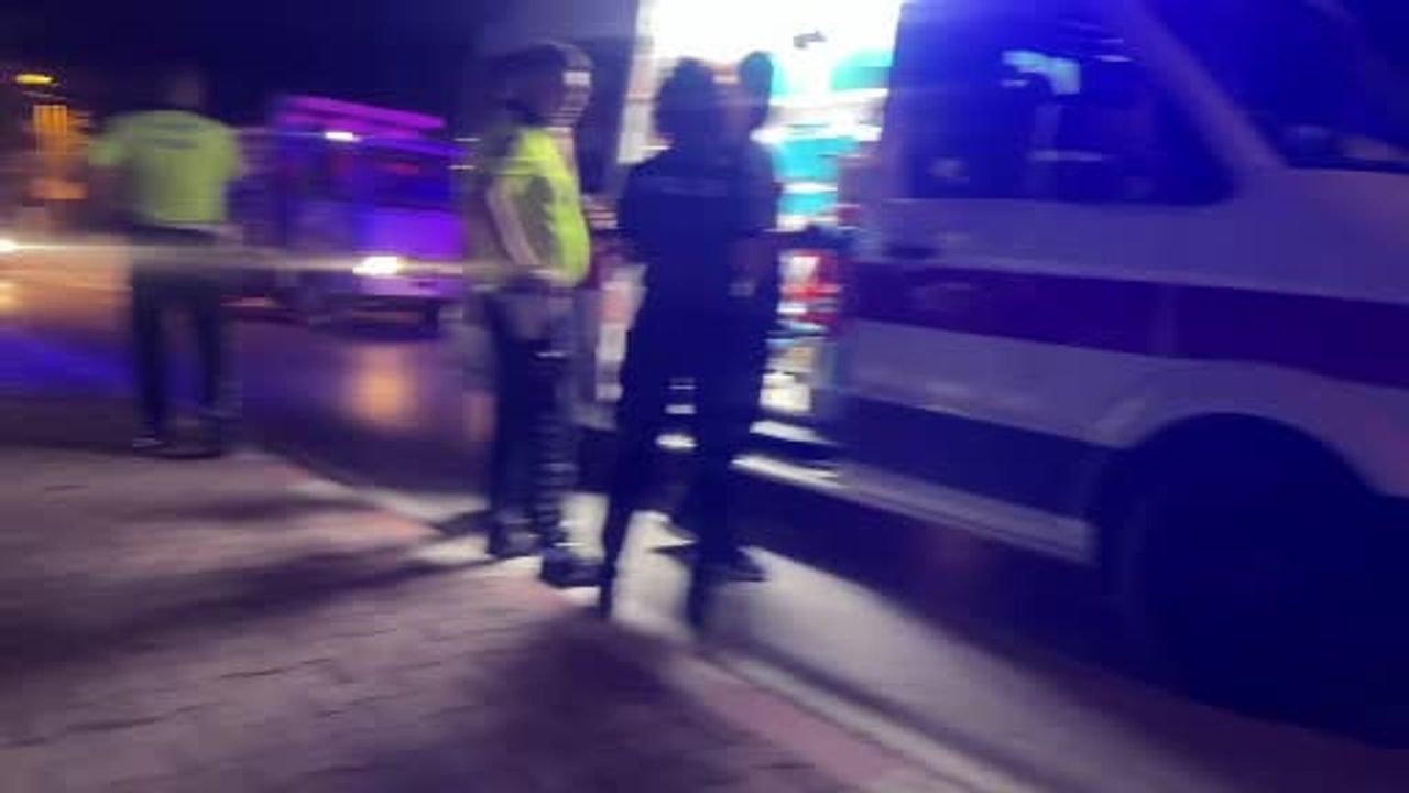Bağlar caddesinde hakimiyeti kaybeden motosiklet sürücüsü yaralandı