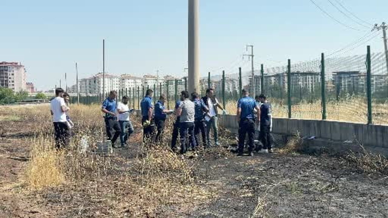 Bağlar'da boş arazide silahla vurulmuş erkek cesedi: 22 yaşındaki Yekta Çetin yaşamını yitirdi