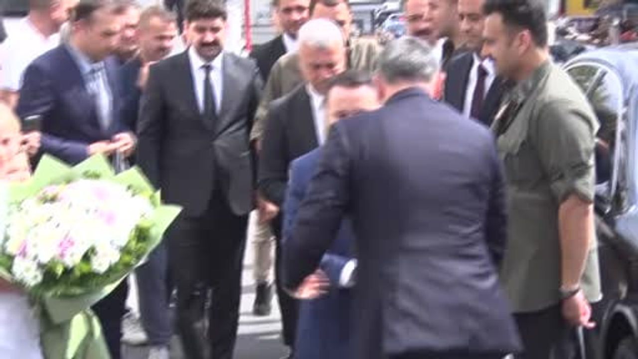 Bakan heyeti Esenyurt'ta: Akın Gürlek ve Mustafa Çiftçi saha incelemesi yaptı