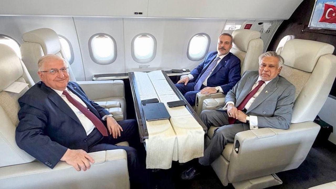 Bakanlar Bişkek'e refakatte: Fidan, Güler ve Dar cumhurbaşkanına eşlik ediyor