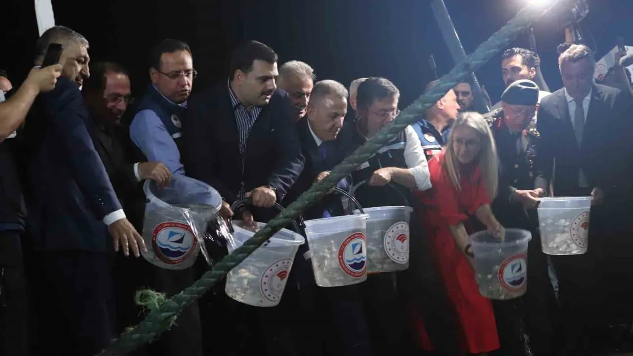 Balıkçılara 40 milyon liralık kredi ve Somali seferi müjdesi