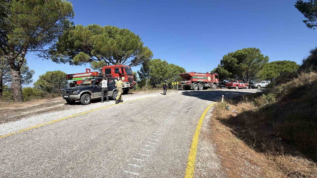 Balıkesir yangınlarında alevlerin enerjisi azalıyor, ekipler tedbirde