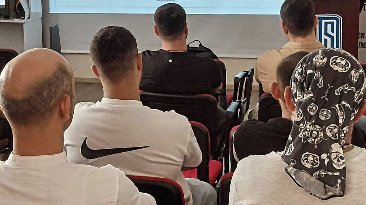 Bandırma’da yükümlülere madde bağımlılığına karşı bilinçlendirme semineri