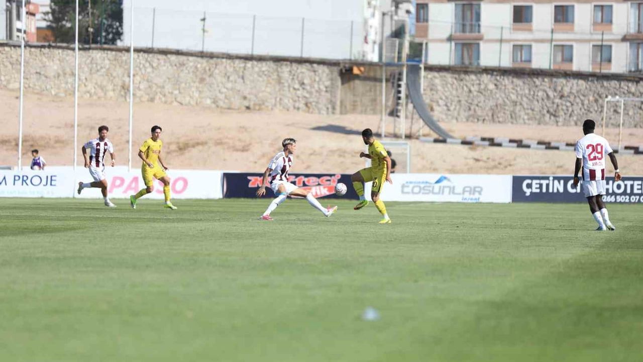 Bandırmaspor sezona 3-0 galibiyetle başladı
