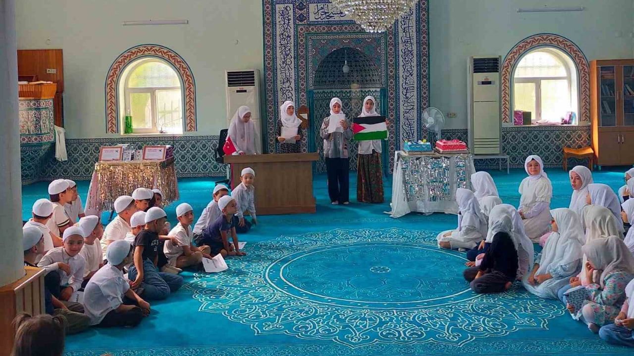 Başaran'da Kur'an dersleri ilahilerle taçlandı